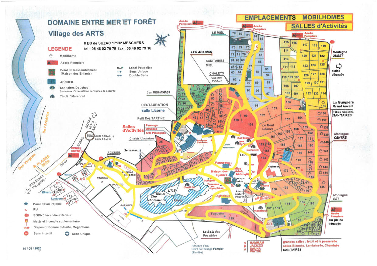 Plan du Domaine « Entre Mer et Forêt », avec emplacements des mobilhomes et des salles d'activité